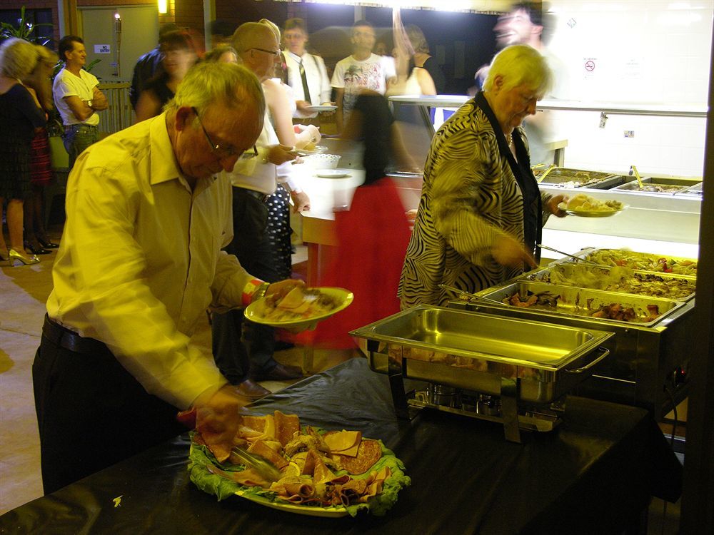 Litchfield Outback Resort Batchelor Esterno foto