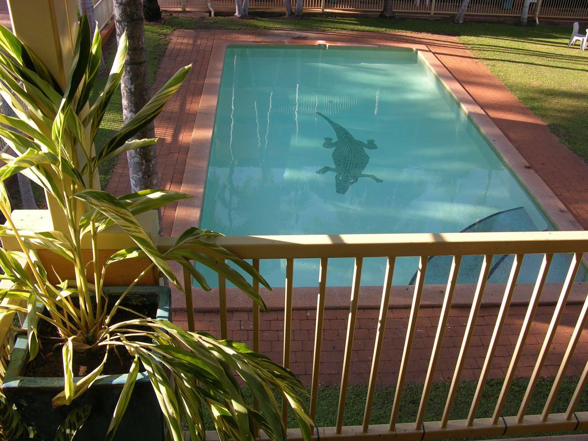 Litchfield Outback Resort Batchelor Esterno foto